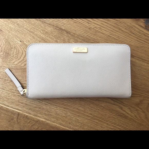 Kate Spade Cameron Street Lacey Zip Around Wallet - Picture 1 of 3